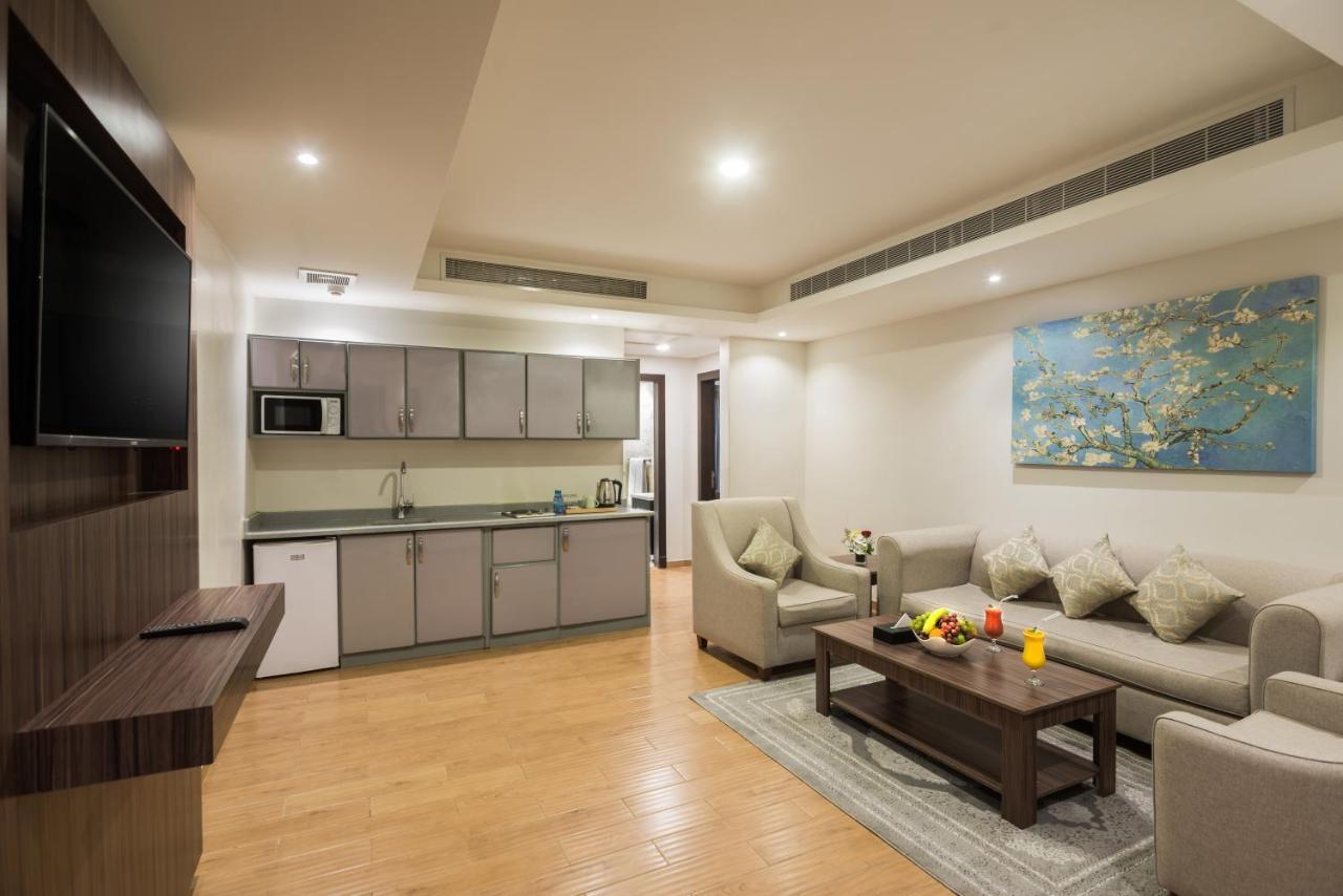 Myrtle Hotel Al Shohadaa Рияд Екстериор снимка