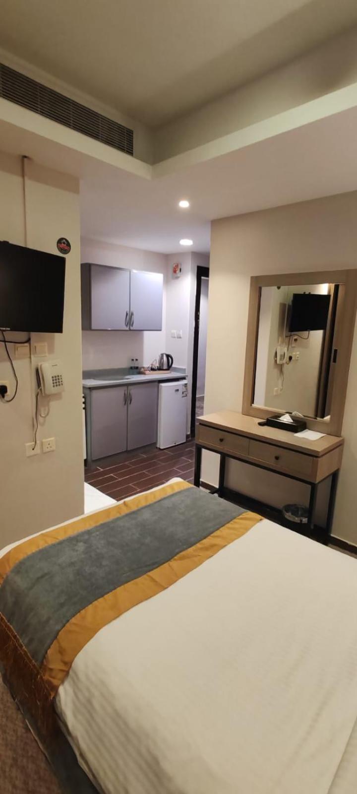 Myrtle Hotel Al Shohadaa Рияд Екстериор снимка